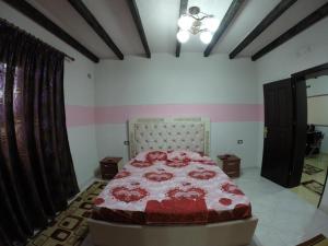Hotel Buza 객실 침대