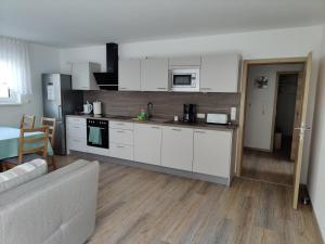 Η κουζίνα ή μικρή κουζίνα στο Ferienwohnung Elisabeth 1