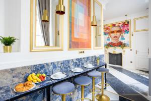Gallery image of Luxury 3 bedrooms 2 Bathrooms - Ile saint-Louis in Paris