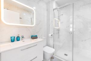 Gallery image of Baviera Golf Townhouse in Caleta De Velez