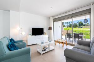 Gallery image of Baviera Golf Townhouse in Caleta De Velez