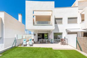 Fotografia z galérie ubytovania Baviera Golf Townhouse v destinácii Caleta De Velez