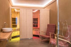 A seating area at Hilber App Sass Rigais