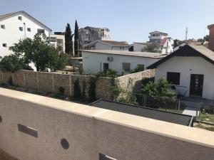 Το κτήριο όπου στεγάζεται  το διαμέρισμα