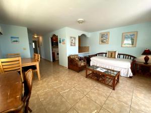 Posezení v ubytování Hideaways Exuma