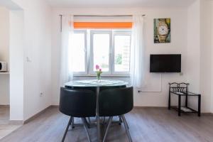 Fotografia z galérie ubytovania Apartments Kaline v destinácii Podstrana
