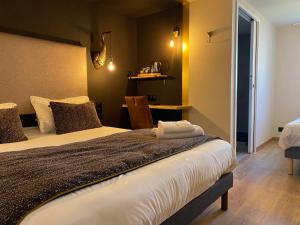 Postel nebo postele na pokoji v ubytování SHELDER Hôtel - CHERBOURG EN COTENTIN - Equeurdreville