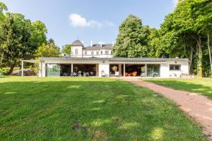 Zahrada ubytování Château de Charmeil- Vichy chambres d'hôtes