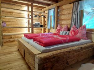 Giường trong phòng chung tại Apart Lechtraum