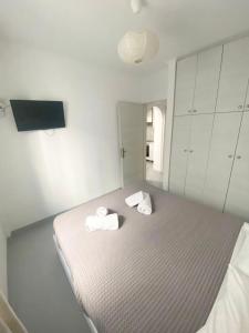 Lova arba lovos apgyvendinimo įstaigoje Ground floor Apartment in Mykonos Town