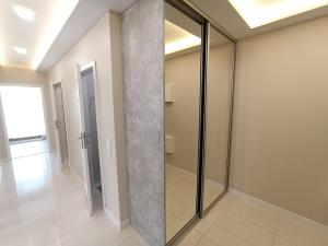 Kúpeľňa v ubytovaní APARTAMENTY BARSKA 69 + 15 fotografií