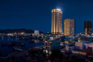 Nespecifikovaný výhled na destinaci Quy Nhon nebo výhled na město při pohledu z hotelu