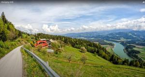 Příroda nedaleko luxury tent + 15 fotografií