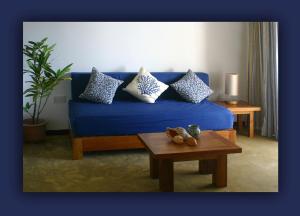 Posezení v ubytování L'Hirondelle Self Catering Guest House