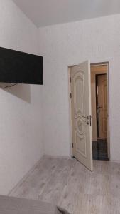 TV a/nebo společenská místnost v ubytování RUBENYAN GUEST HOUSE