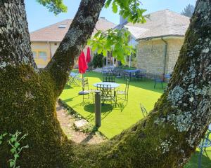 A garden outside Hôtel Causse Comtal Rodez, The Originals Relais