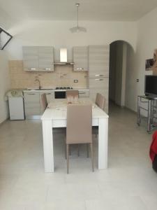 A kitchen or kitchenette at Alexia