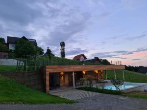 Swimmingpoolen hos eller tæt på Liebe zur Steiermark / Haus Tyrol