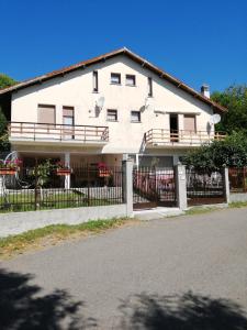Gallery image of CA' DU PINZER in Valletti