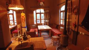 Posezení v ubytování Riad pizzeria Marhaba + 55 fotografií