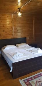 Afbeelding uit fotogalerij van Wooden Cottages - Mtskheta in Mtskheta