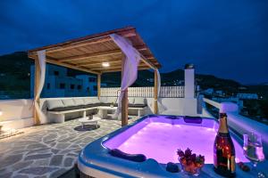 The swimming pool at or close to Naxos Pantheon House Panoramic View
