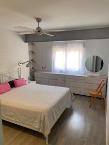 Postel nebo postele na pokoji v ubytování Ruzafa Beach