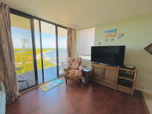 TV i/ili zabavni centar u objektu #901 Private Beach and Gulf Views