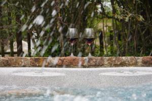 Basen w obiekcie Agriturismo Poggio Salvi lub w pobliżu