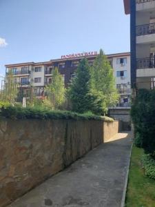 Το κτήριο όπου στεγάζεται  το διαμέρισμα