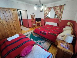 Ein Bett oder Betten in einem Zimmer der Unterkunft Jelen salaš
