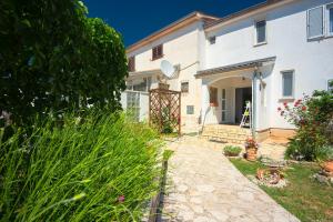 Giardino di Apartments Lidija