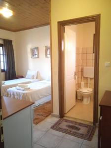 Koupelna v ubytování Thiamis Guesthouse