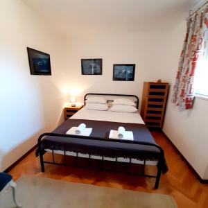 Posteľ alebo postele v izbe v ubytovaní Apartment Doverska Split