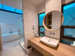 Koupelna v ubytování The X10 private pool villa khaoyai SHA Certified เขาใหญ่