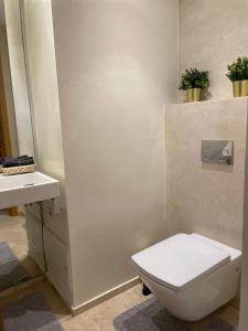 Un baño de Appartement Anfa Park casa finance City CFC