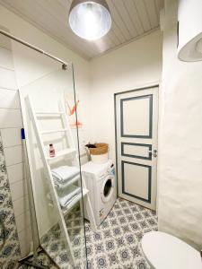 Vonios kambarys apgyvendinimo įstaigoje Spacious Supeluse Apartment