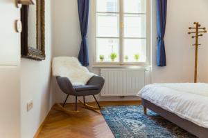 Ảnh trong thư viện ảnh của Top location CITY CENTRE CONDO in historic building with free garage PARKING ở Ljubljana