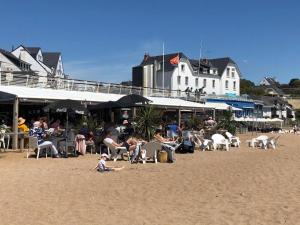 Hostia v ubytovaní Résidence Fort de l'Eve - T2 à 380m plage M Hulot et commerces - St Marc sur Mer idéal famille proche La Baule P0rnichet - Terrasse et parking privés + 37 fotografií