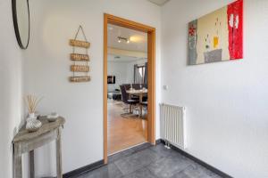 Ein Sitzbereich in der Unterkunft Ferienhaus bei Zoe mit Sauna