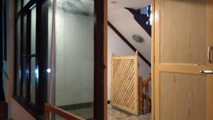 Koupelna v ubytování Al Amin Homestay