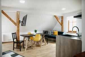 Kuchyňa alebo kuchynka v ubytovaní Joy Aparthotel Keilberg
