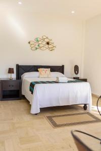 Letto o letti in una camera di Hotel Villas Tiburon Adults Only