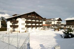 Hotel Edelweiss during the winter