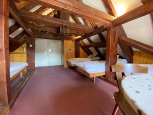 Hotel Untertor by Maier - Self-Check-in客房内的一张或多张床位