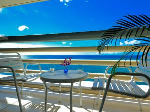 Rõdu või terrass majutusasutuses Rizzan Sea Park Hotel Tancha Bay