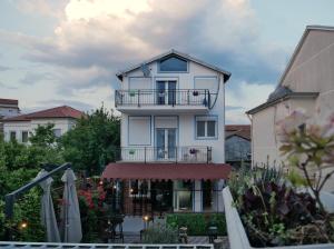 Budova, kde se hostel nachází