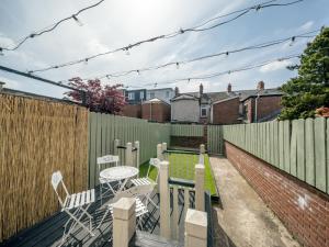 Φωτογραφία από το άλμπουμ του Amazing 2BR Townhouse in Fab District - Queens Uni - Pass the Keys στο Μπέλφαστ