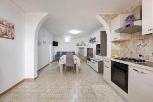 Η κουζίνα ή μικρή κουζίνα στο Casa Di Luana by BarbarHouse