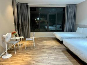 Galeriebild der Unterkunft PHOENIX MINH CHÂU HOTEL in Provinz Quang Ninh